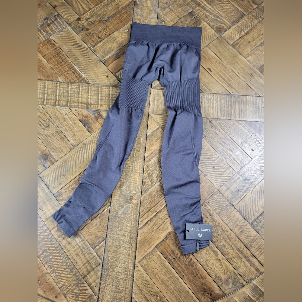 Lazuli Label Women's Small Seemless Ribbed Contour Leggings NWT